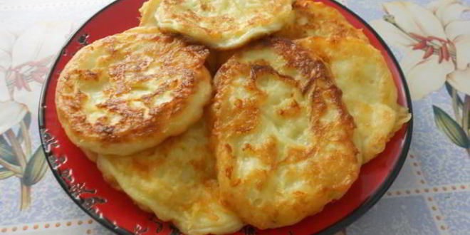 Рецепт оладий из кабачков и сыра