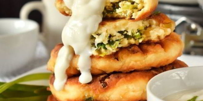 Рецепт оладий из кабачков с начинкой