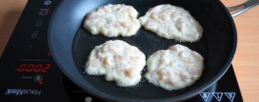 Шаг 9: оладий из куриного филе с крахмалом и кефиром