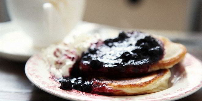 Рецепт оладий с черникой