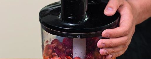 Шаг 2: оладий с клубничным джемом