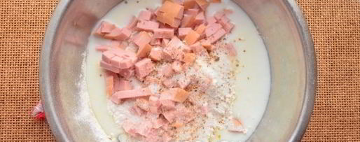 Шаг 6: оладий с колбасой на кефире