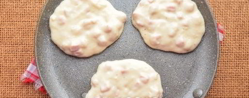 Шаг 8: оладий с колбасой на кефире