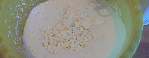 Шаг 1: оладий с кукурузной мукой и творогом