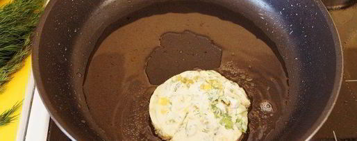 Шаг 7: оладий с кукурузой и горошком