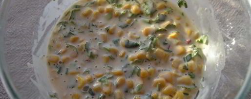 Шаг 12: оладий с кукурузой и соусом из натурального йогурта