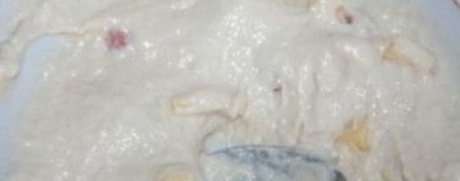 Шаг 1: оладий с сыром и колбасой