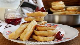 Рецепт Пышных оладий на кислом молоке с дрожжами