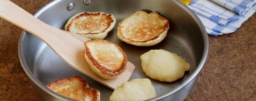 Шаг 8: пышных оладий на кислом молоке с дрожжами