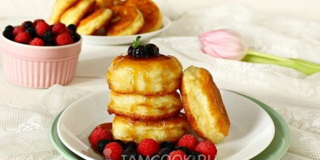 Рецепт пышных оладий на простокваше на дрожжах