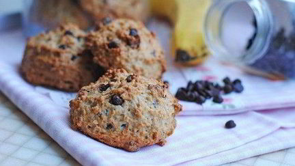 Рецепт Домашнего овсяного печенья с бананом и шоколадом