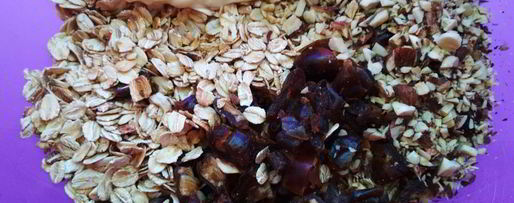 Шаг 4: финикового печенья с жареным фундуком