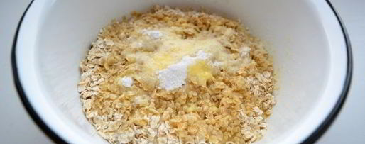 Шаг 5: овсяного печенья с финиками и орехами