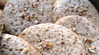 Рецепт Овсяного печенья с коньяком, медом и орешками