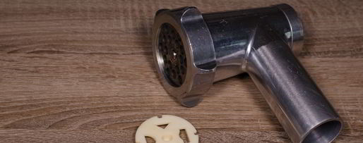 Шаг 12: печенья через мясорубку