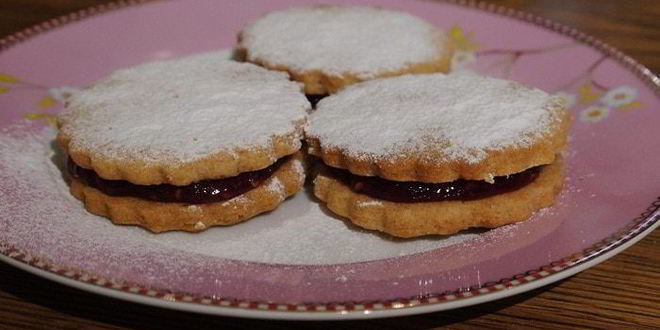 Рецепт печенья с малиновым джемом