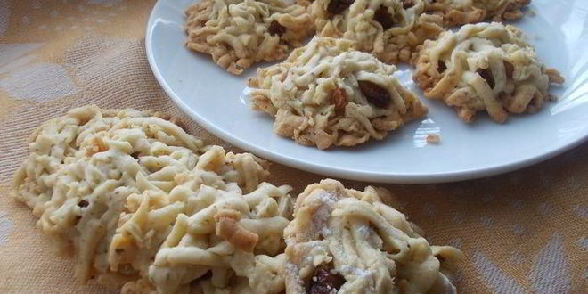 Рецепт песочного печенья с сухофруктами