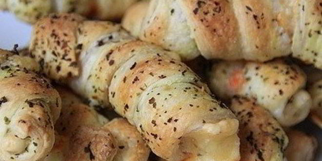 Рецепт рогаликов с крабовыми палочками и сыром
