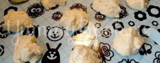 Шаг 1: сахарных рогаликов