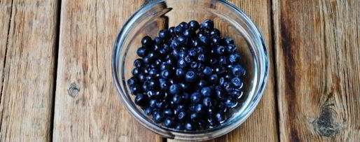 Шаг 8: бисквитного пирога с черникой