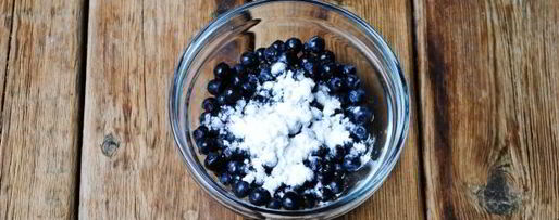 Шаг 9: бисквитного пирога с черникой