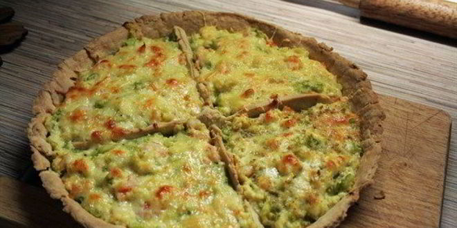 Рецепт киша с королевскими креветками и цукини