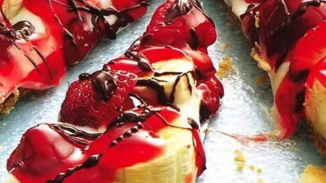 Рецепт Легкого бананово-клубничный пирог