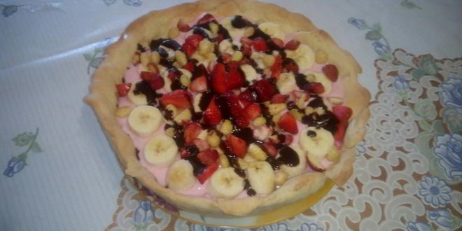 Рецепт легкого бананово-клубничный пирог