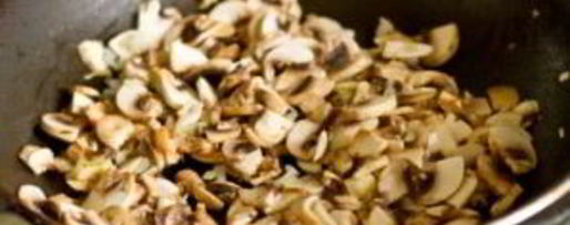 Шаг 1: лоранского пирога с курицей и грибами в мультиварке