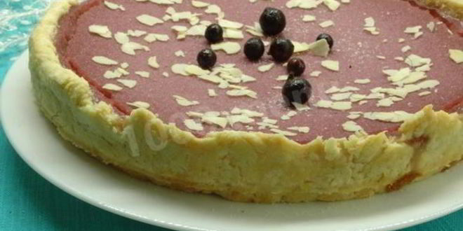 Рецепт песочного смородинового пирога со свежей смородиной