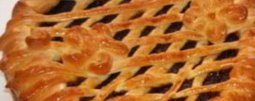 Шаг 7: пирога на дрожжах с вареньем