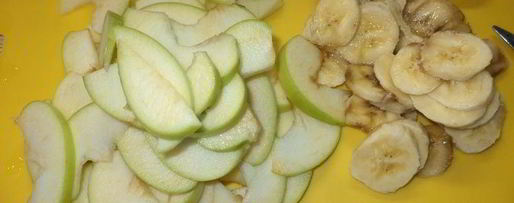 Шаг 9: пирога с бананами и яблоками из необычного дрожжевого теста