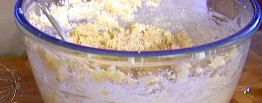 Шаг 4: пирога с ежевикой на сметане