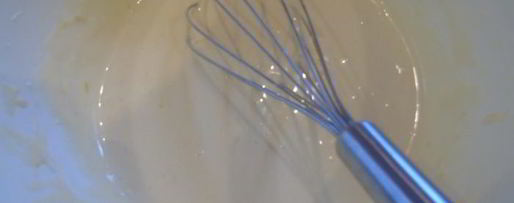 Шаг 4: пирог с клубникой