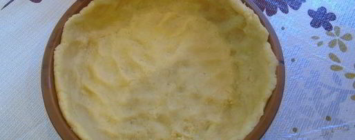 Шаг 5: пирог с клубникой