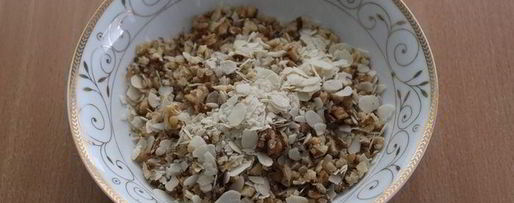 Шаг 2: пирога с малиной, абрикосами и орехами