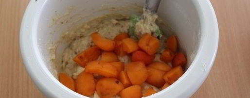 Шаг 5: пирога с малиной, абрикосами и орехами