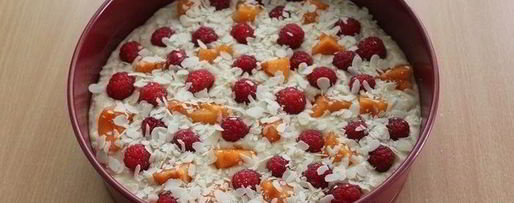 Шаг 7: пирога с малиной, абрикосами и орехами