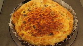 Рецепт Пирога с сыром и грибами