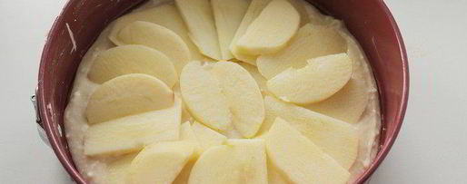 Шаг 3: пирога с творогом и яблоками