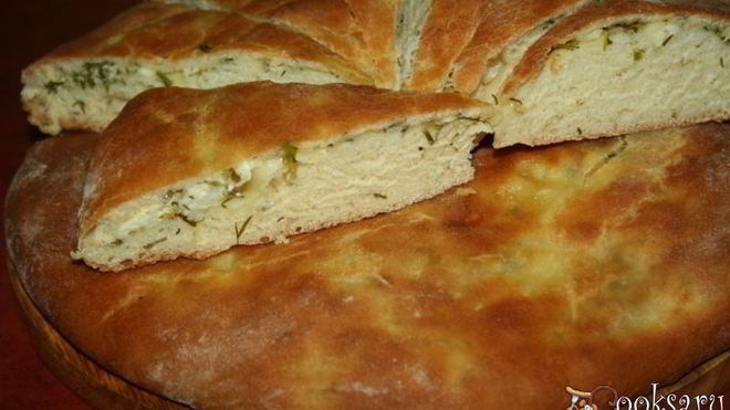 Рецепт Пирогов с тремя видами сыра, чесноком и зеленью