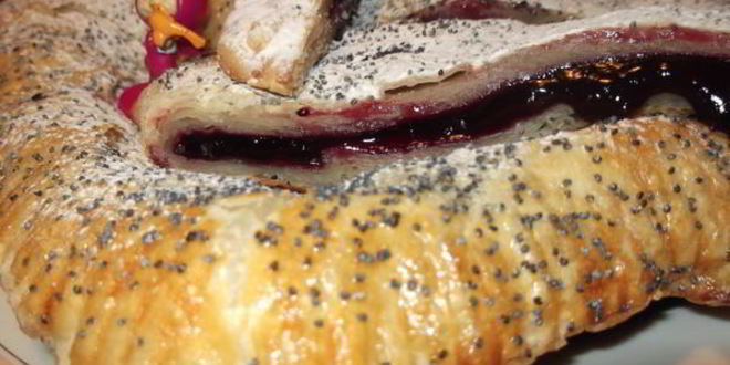 Рецепт слоеного пирога с джемом