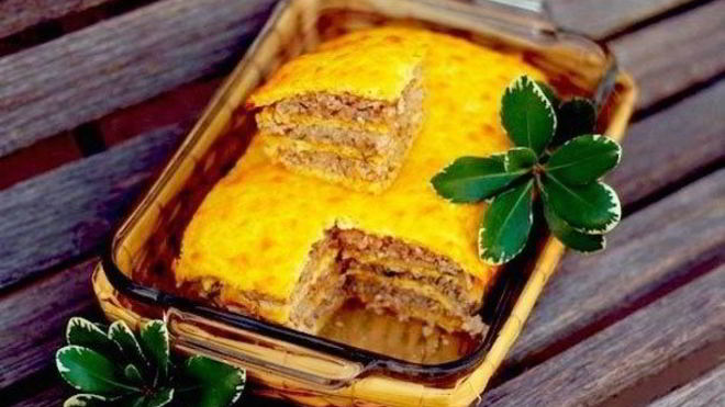 Рецепт Слоеного сырного пирога с куриным фаршем