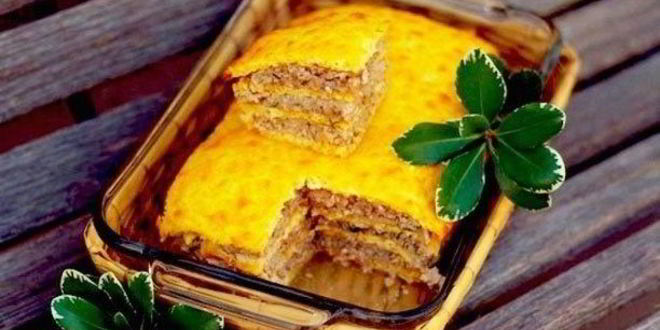 Рецепт слоеного сырного пирога с куриным фаршем