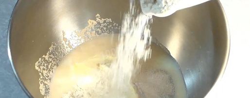 Шаг 1: дрожжевых пирожков с абрикосами и малиной