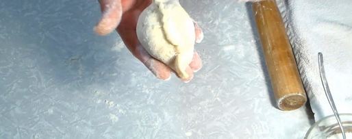 Шаг 5: дрожжевых пирожков с абрикосами и малиной