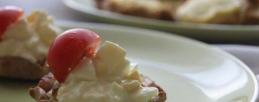 Шаг 7: карельских пирожков с картошкой и яичным соусом