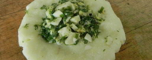 Шаг 3: картофельно-творожных пирожки с зеленью и яйцом