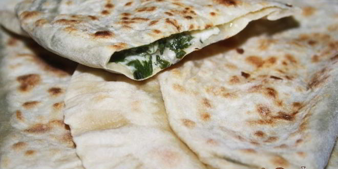 Рецепт кутабов с креветками, сыром и зеленью