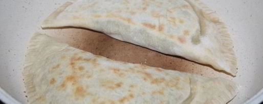 Шаг 6: кутабов с креветками, сыром и зеленью